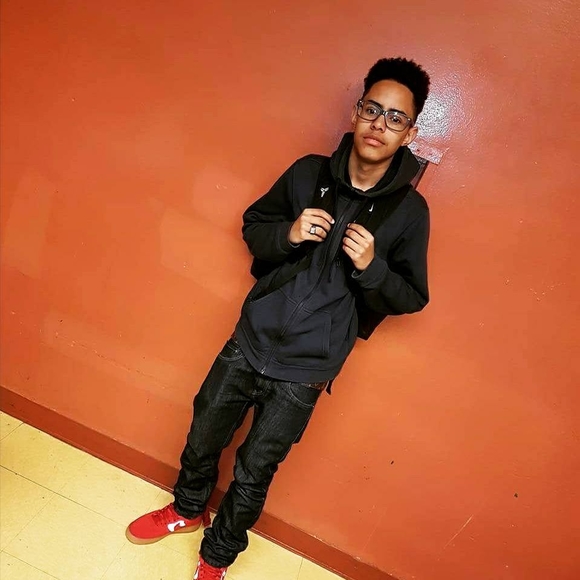 Meet your Posher, Adrian - Picture 1 of 1